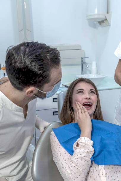 Best Emergency Treatment for Dental Infections or Abscesses in Flora, IL